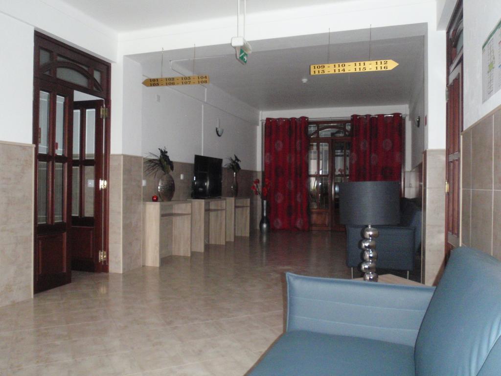 Hotel Romba โอริก ภายนอก รูปภาพ