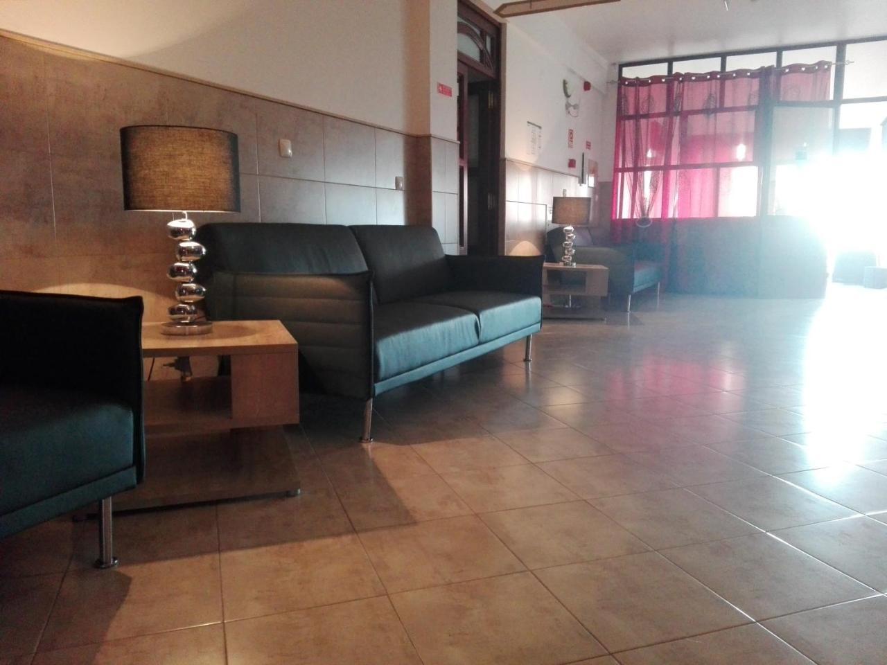 Hotel Romba โอริก ภายนอก รูปภาพ